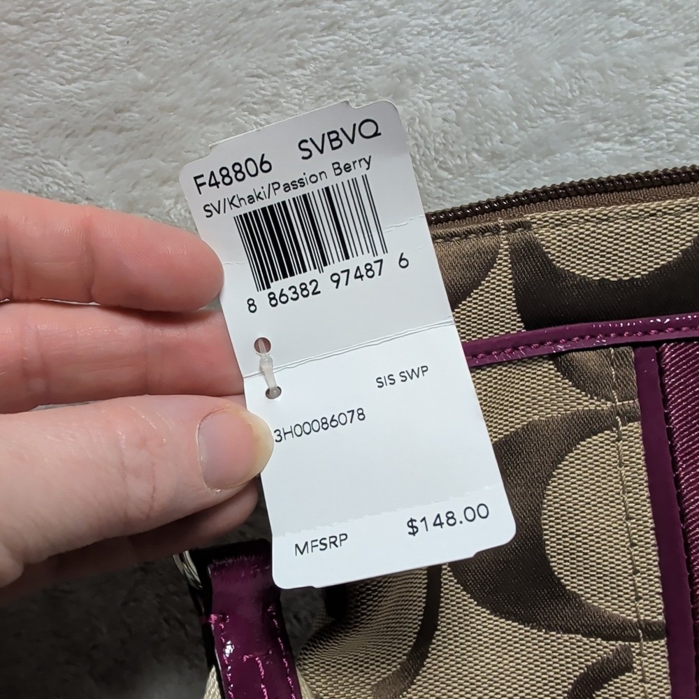 New‎ Coach Signature Khaki Passion Berry Trim Crossbody Swingpack Bag F48806 - Picture 4 of 13